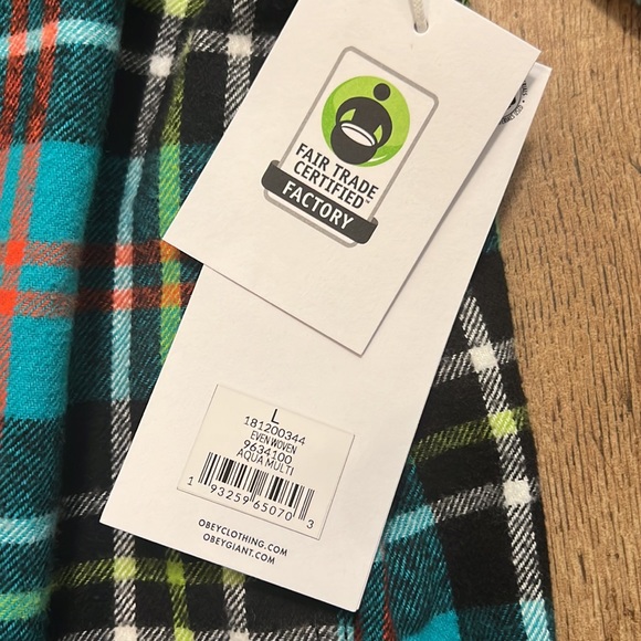 OBEY plaid shirt. Thick organic cotton. Great color pattern - Picture 4 of 6